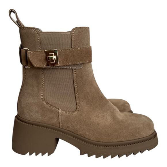 Steve Madden Gates Tan Suede Chelsea Buckle Chunky Heel Boots Size 9 - Picture 2 of 14